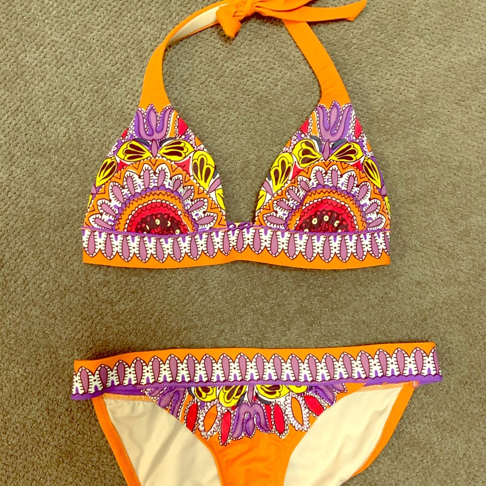 Victoria’s Secret bikini